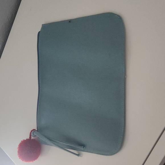 Make up pouch - Picture 3 of 3